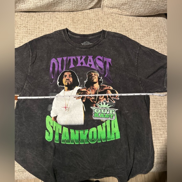 OutKast Graphic Tee size L - Picture 2 of 4